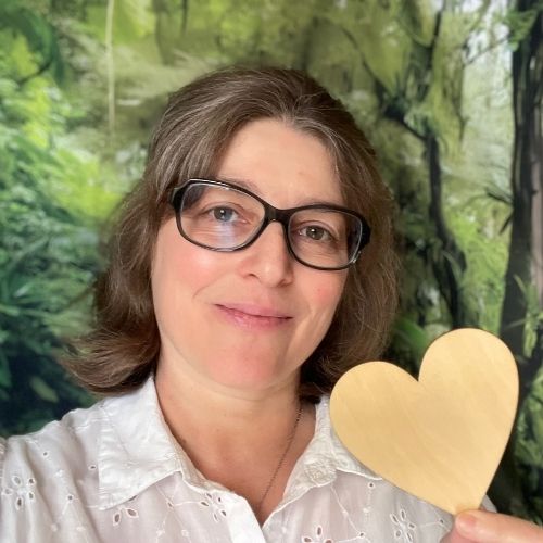 Lucinda Curran @LucindaCurran.com Lucinda Curran @LucindaCurran.com